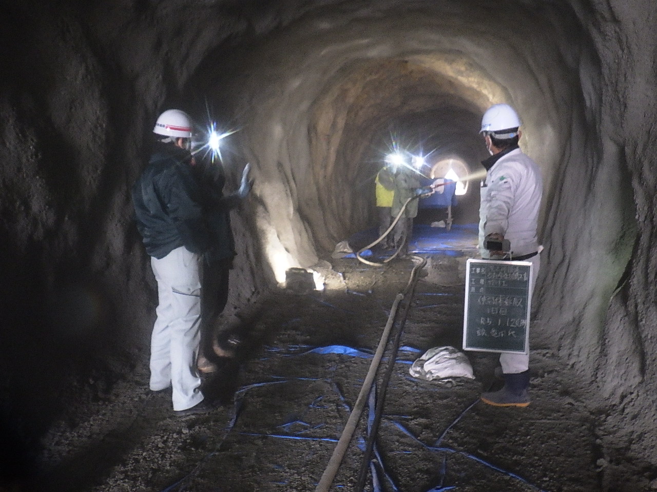 浜ノ浦隧道長寿命化修繕工事